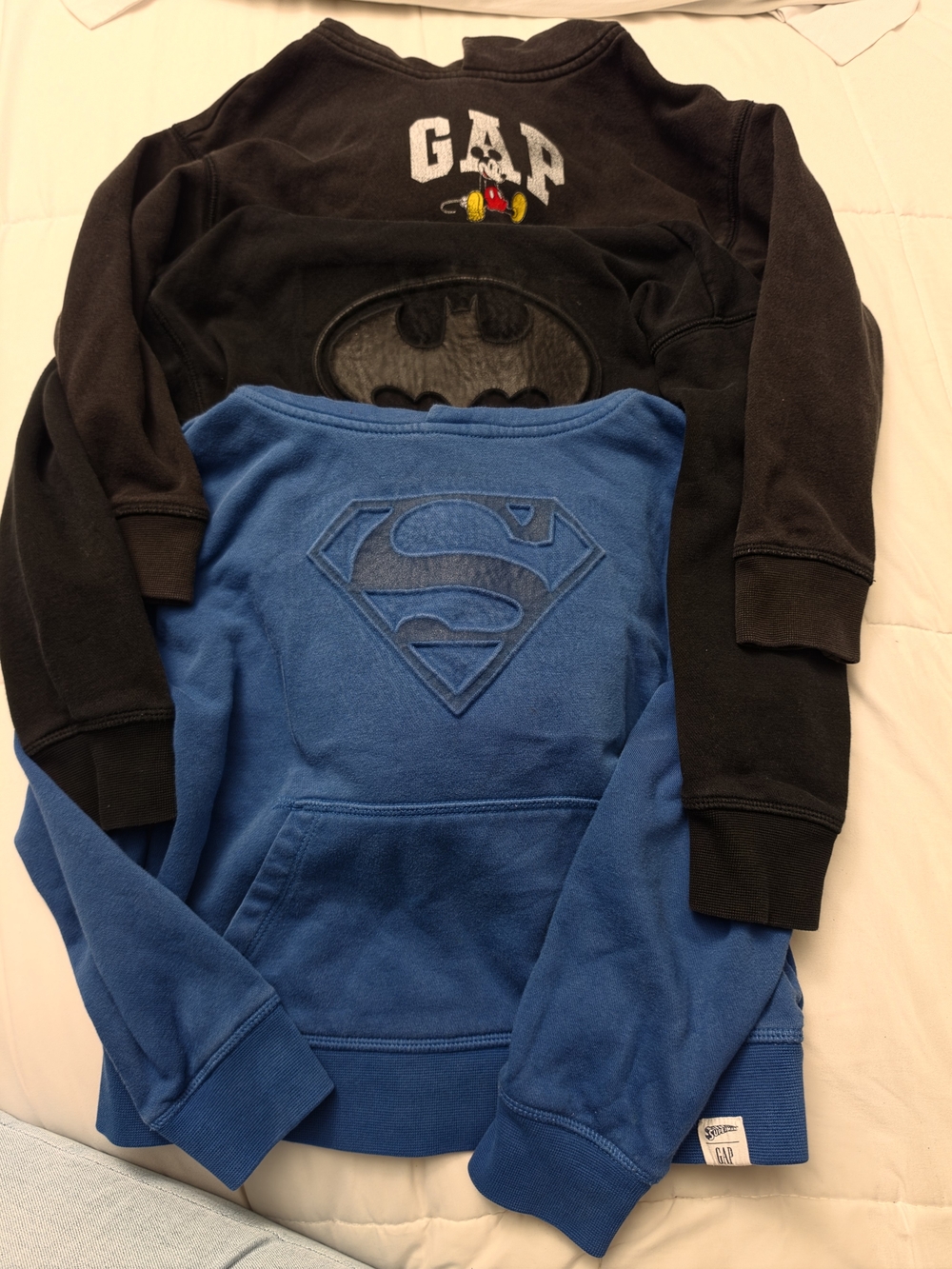 ​Lot of 3 GAP Kids Hoodies Size Small (6-7) Mickey, Batman & Superman